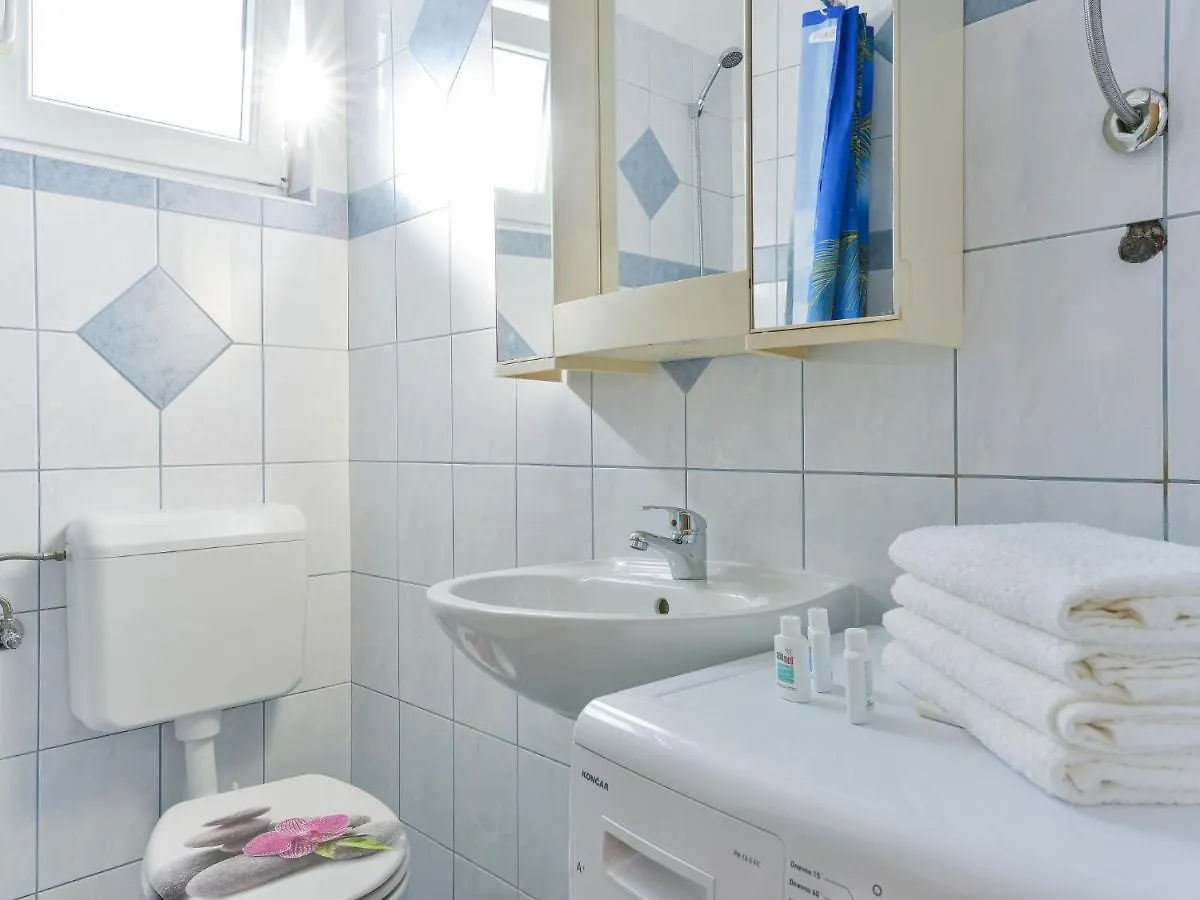 Apartment Jadran - Nin120 By Interhome
